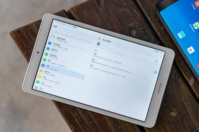 荣耀平板5和小米平板4（荣耀平板5对比小米平板4）